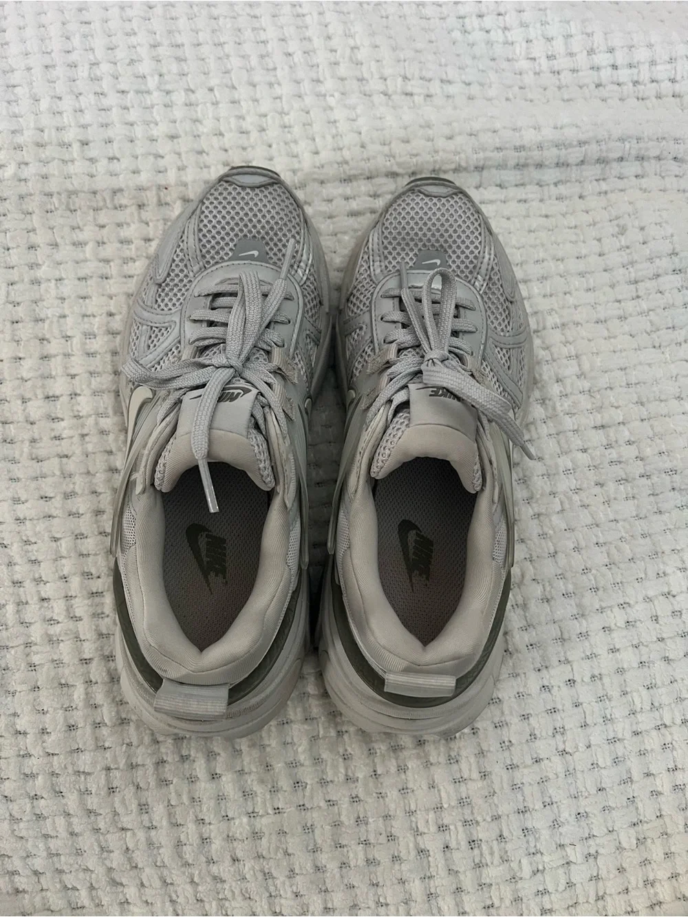 Nike Women’s V2K Run Shoes size 6